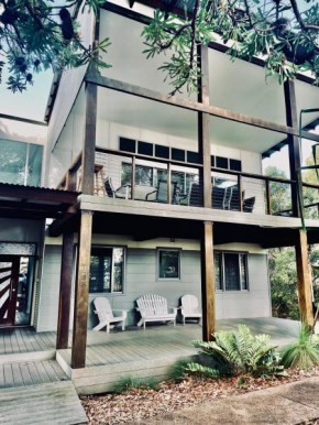 Sandy Escape Holiday House Kingfisher Bay Resort